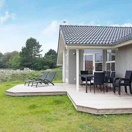 8 Person Holiday Home In Grossenbrode *